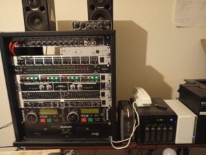 L'ensemble de rack de Radio Progrès